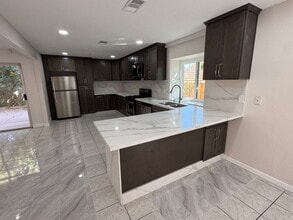 Building Photo - Beautiful 4 Bedroom in Rancho San Diego