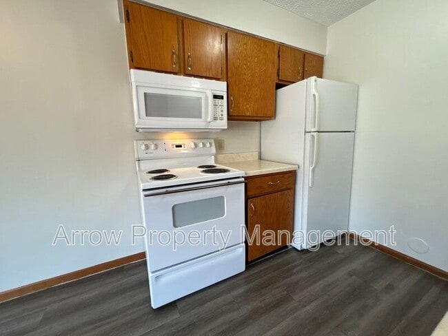 Building Photo - 1322 S Jackson St