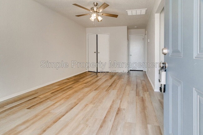 Building Photo - 5832 NW 31st Terrace