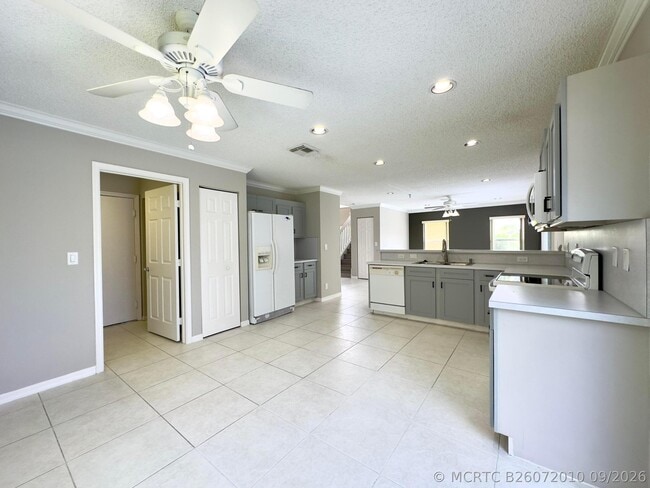 Building Photo - 1118 Fosters Mill Dr