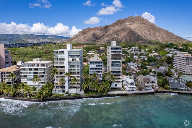 Aerial Photo - Oceanside Manor