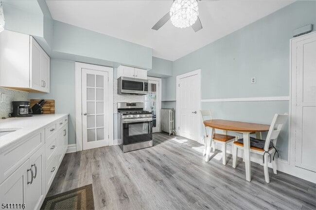 Building Photo - 416 2nd St