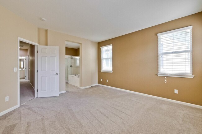 Building Photo - 309 Rayos Del Sol Dr