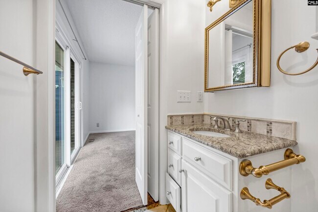 Building Photo - 101 Stuart Ln