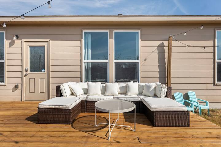 Deck(1) - 5524 Nelson Oaks Dr