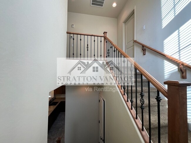 Building Photo - 4709 E Portola Valley Dr