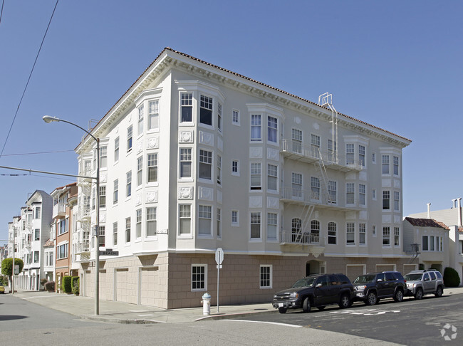 Primary Photo - 2190 Beach St