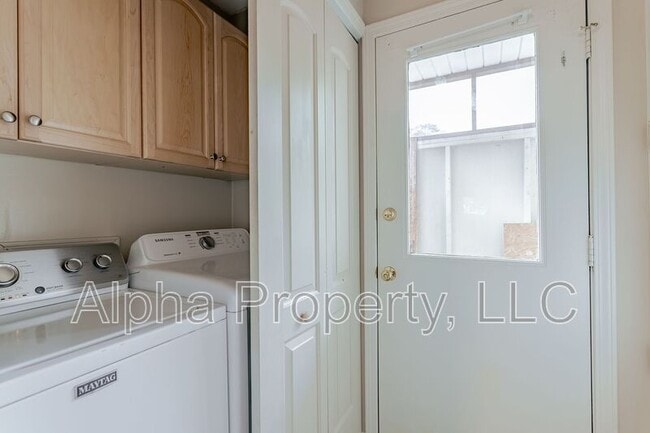 Building Photo - 132 Shockley St