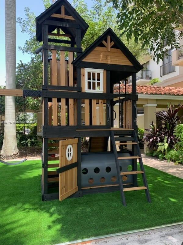 Building Photo - 8440 SW 8th St