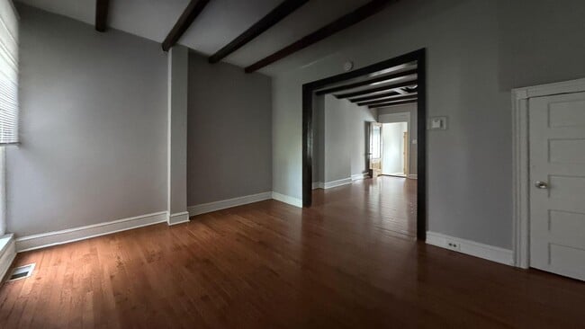 Building Photo - 4BR Home with Exposed Beams & Private Deck in Germantown