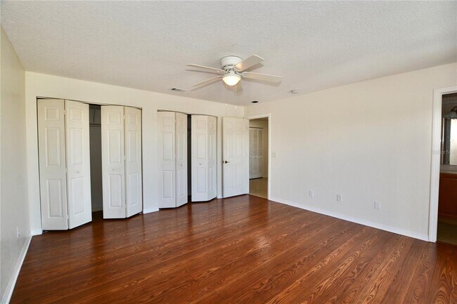 Building Photo - 6150 Gulfport Blvd S