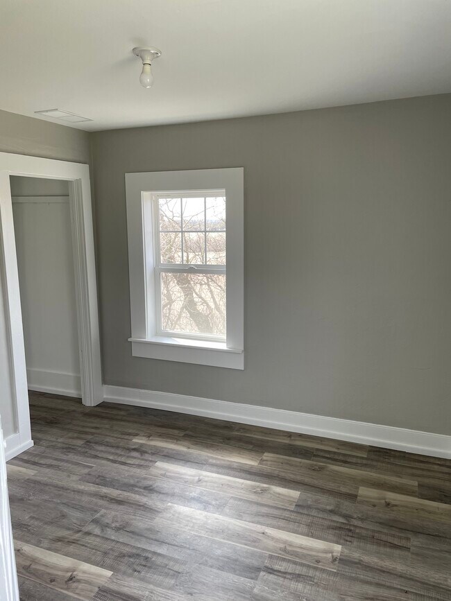 Bedroom 2 - W292S4024 Hillside Rd