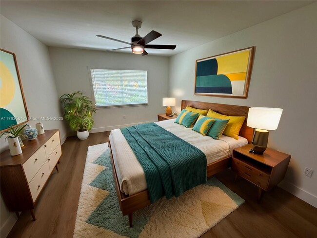 Building Photo - 4780 Pine Tree Dr
