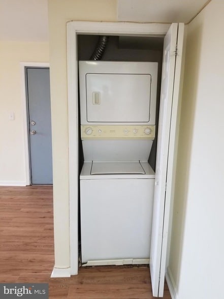 Building Photo - 3865 Halley Terrace SE