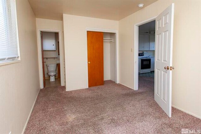 Building Photo - JM-Wilson***