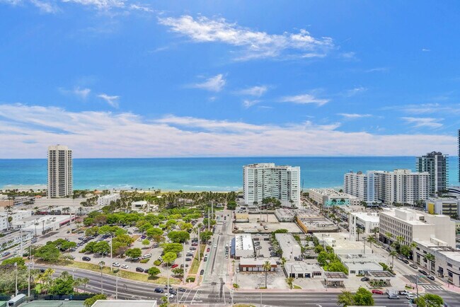 Building Photo - 580 72nd St