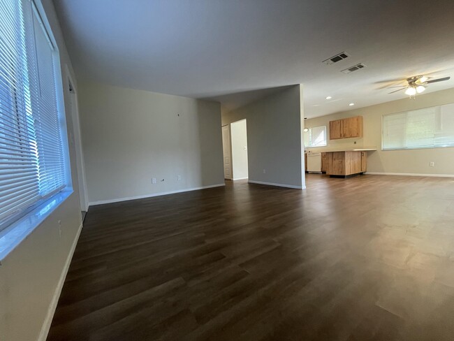 Building Photo - 1849 SE Rainier Rd