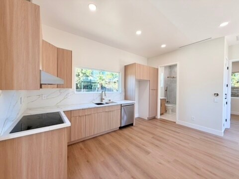 Building Photo - 27445 Cherry Creek Dr