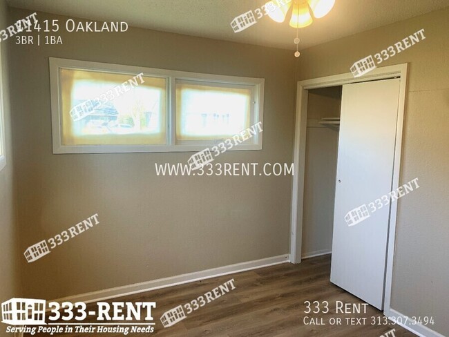 Building Photo - 11415 Oakland-