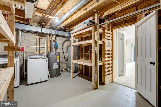 Building Photo - 8482 Springfield Oaks Dr