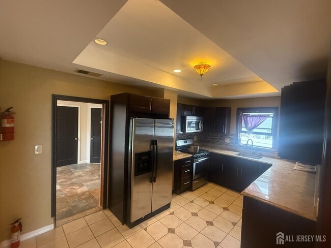 Building Photo - 64 Fiat Ave