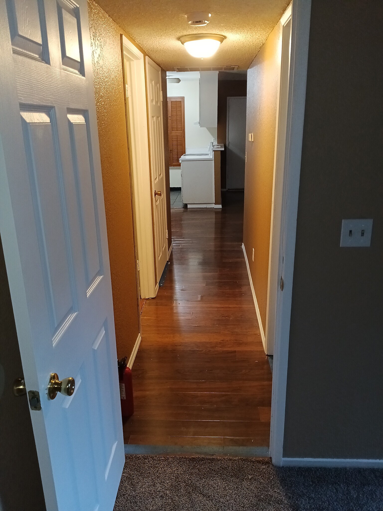 Building Photo - 6724 Plymouth Rd