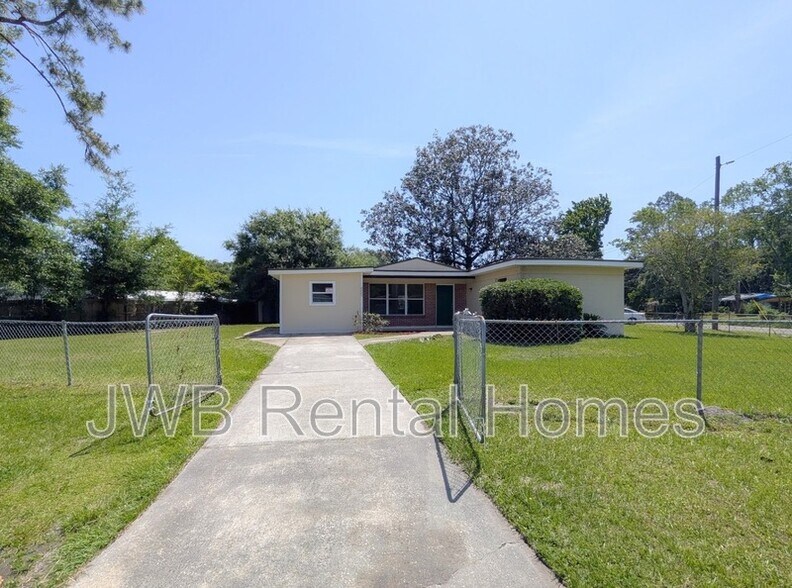 Primary Photo - 2223 Eudine Dr W