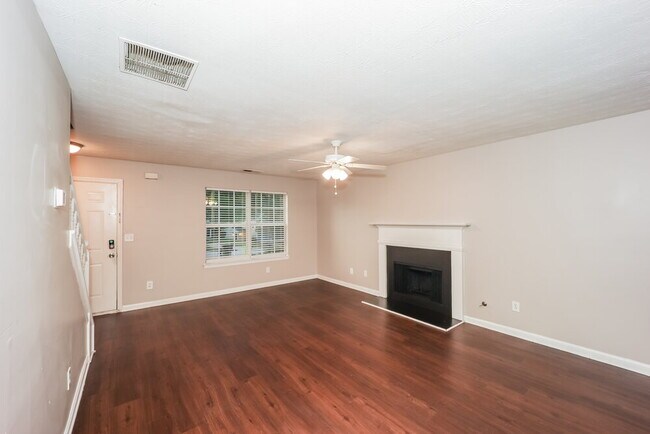 Building Photo - 3234 Diamond Bluff