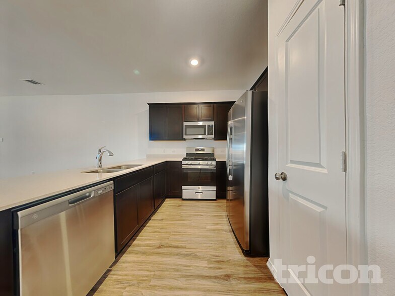 Building Photo - 149 Mica Trl