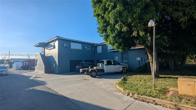 Building Photo - 4111 NW 37th Ave