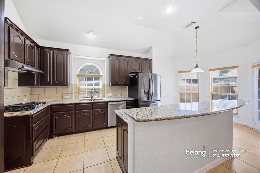 Building Photo - 9349 Velvet Cactus Dr