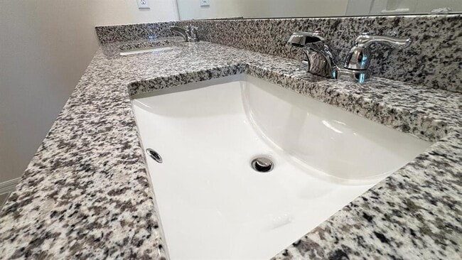 Building Photo - 914 Princess Sabal Pt