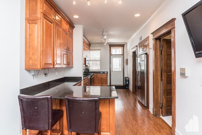 Building Photo - 3744 N Fremont St