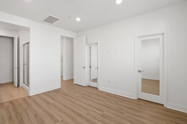 Building Photo - 4325 Blazing Star Wy