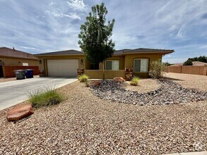 Building Photo - 4 Bedroom Home for Rent
