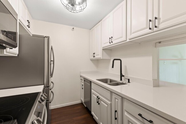 Building Photo - 8239 Shelter Creek Ln