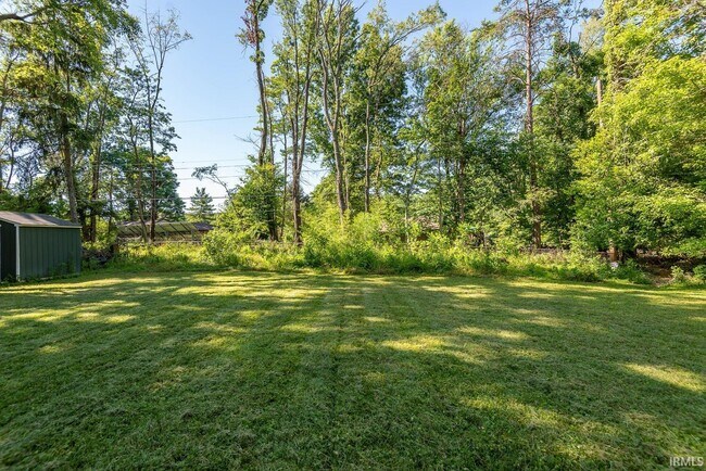 Building Photo - 1708 E Windsor Dr