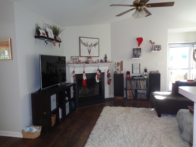 Building Photo - 3809 Satinleaf Dr