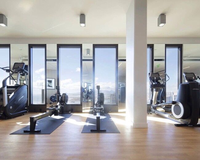 Building Photo - LUXURY FURNISHED STUDIO in AALII with PARK...