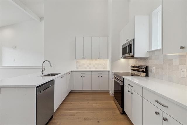 Building Photo - 6144 Oram St