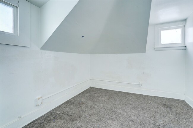 Building Photo - 127 Rosewood Terrace