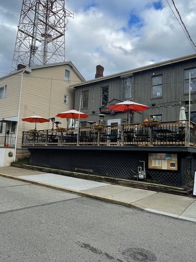 Building Photo - Experience Elevated Living in the Heart of Mt. Washington!