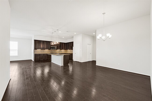 Building Photo - 4619 Grigio Pines Dr