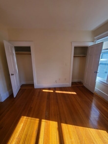 Building Photo - 12 Gayland St