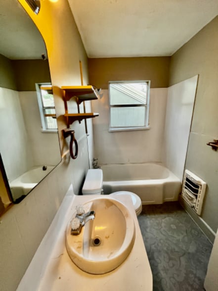 Building Photo - 3148 South Dr