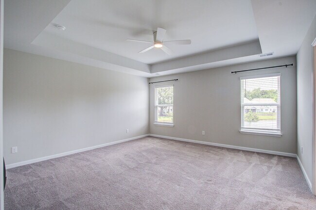 Building Photo - 2732 Harmony Lake Dr