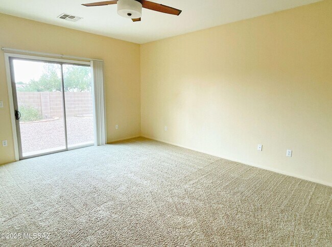 Building Photo - 11786 W Fordson Dr