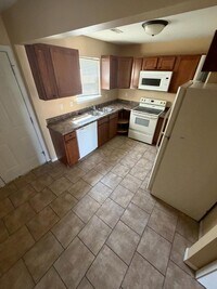 Building Photo - 7404 Svena Dr