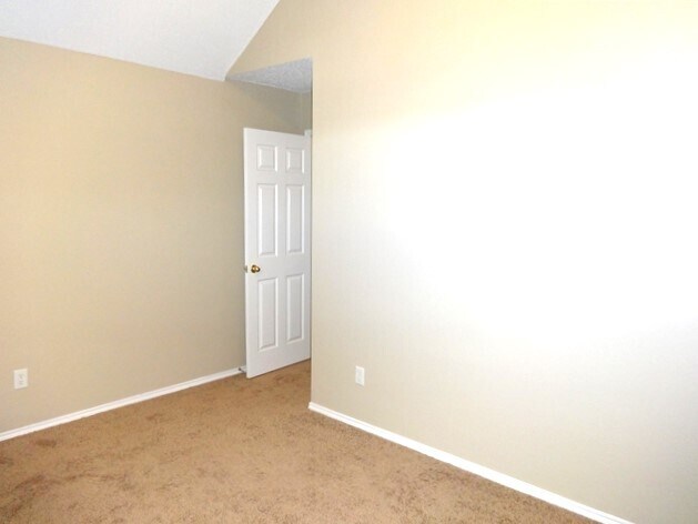 Building Photo - 200 Rock Prairie Ln