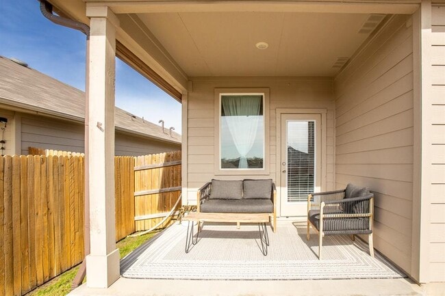 Building Photo - 199 Frostweed Dr